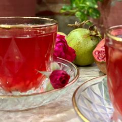 A picture of Pomegranate Tea.