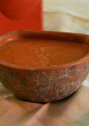 Una foto de Salsa de tomate y ajo