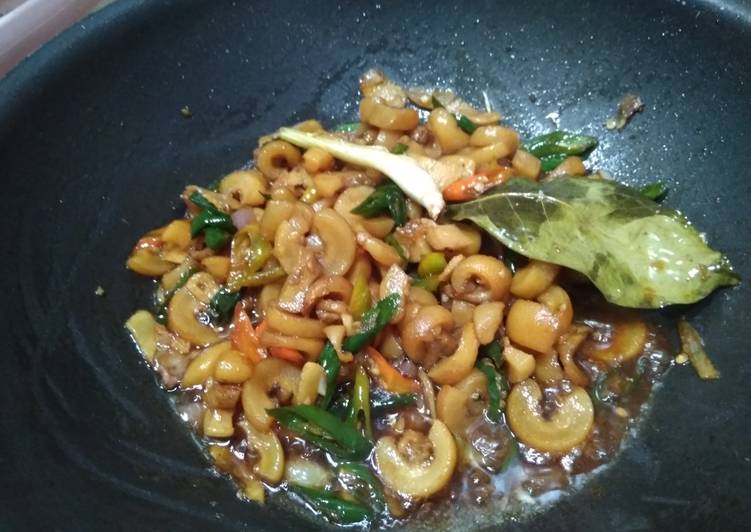 Oseng Kikil Cabai Hijau