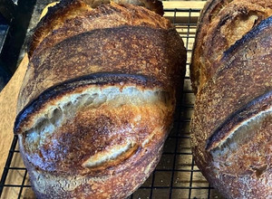 Una foto de Pan de harina común, con masa madre