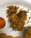 Onion fritters (kanda bhajiya)