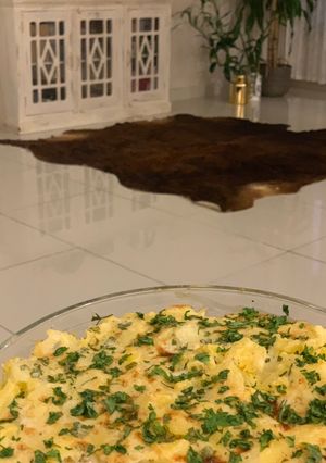 صورة لوصفة بطاطا بالفرن سهلة وسريعة