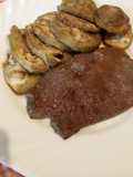 Filetes de ternera al ajillo marinado con berenjenas al horno
