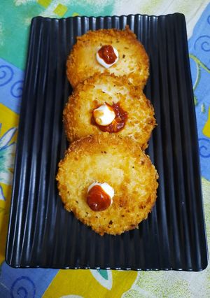 A picture of Bread Kachori.