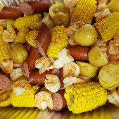 A picture of Sharon's Shrimp boil.