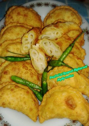 Foto resep Pastel isi ragout makaroni ala melly melon