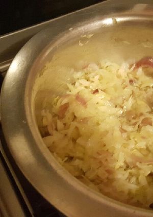 A picture of Steamed cabbage.