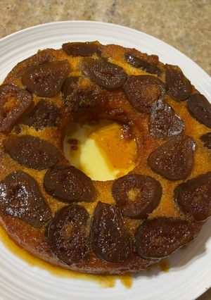 Una foto de Torta invertida de higos
