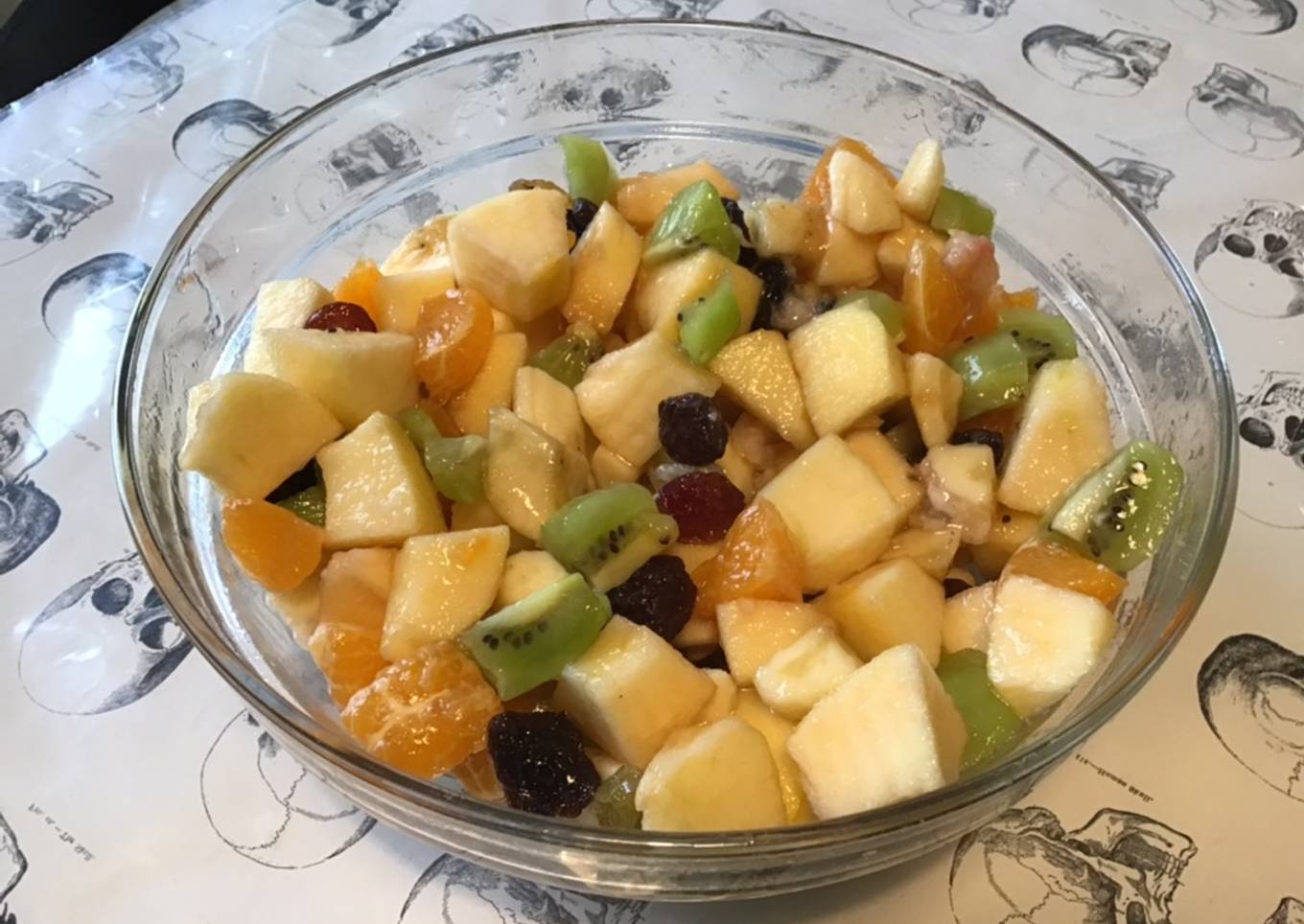 Easiest Way to Make Quick Salade de fruits marinée aux raisins secs et orange sanguine