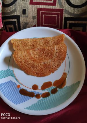 A picture of Tomato dosa.