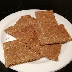 A picture of Keto/Paleo/Vegan Crackers.