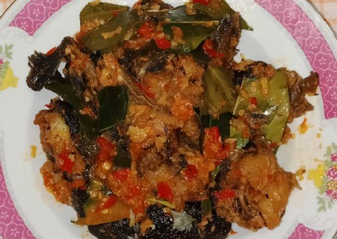 Resep Lele Bumbu Rujak Oleh Dita Martinaningtyas Cookpad