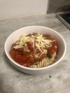 A picture of Puttanesca Sauce.