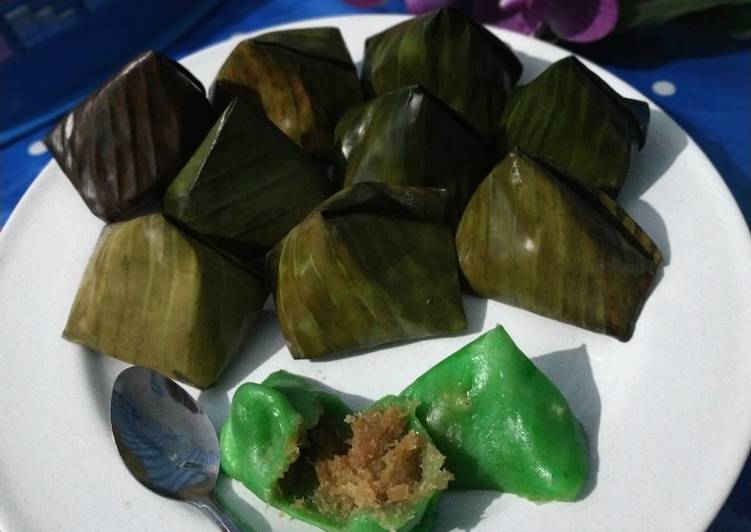 Mendut ketan/lakatan