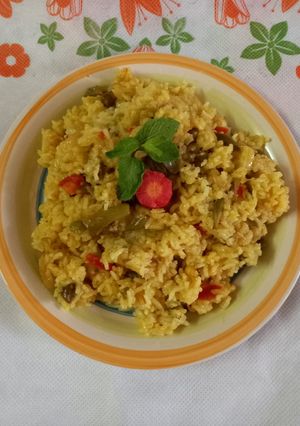 मिक्स व्हेजिटेबल पुलाव (Mix Vegetable Pulao Recipe In Marathi) रेसिपी चे मुख्य फोटो 