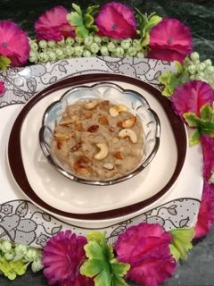 ब्रेड का हलवा (Bread ka Halwa recipe in Hindi) रेसिपी मुख्य फोटो