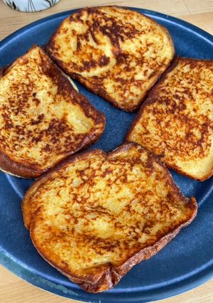 A picture of Hawaiian sweet bread French toast.