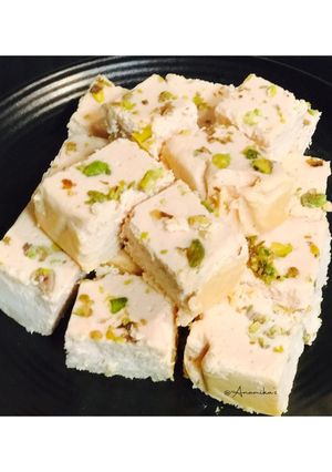 A picture of Kolkata Special Steamed or Bhapa Rose Sandesh.