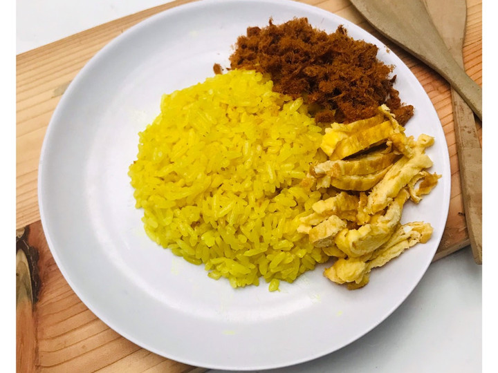  Bagaimana cara bikin Nasi Kuning Magic Com yang enak