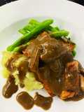 RiQ Fusion: Grilled Salmon with Spicy Chocolate Sauce’
