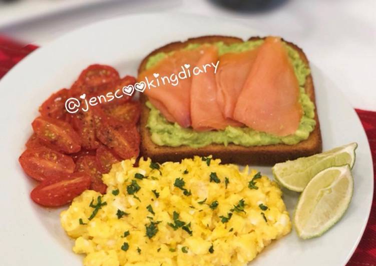 Recipe of Speedy Smoked Salmon Avocado Toast