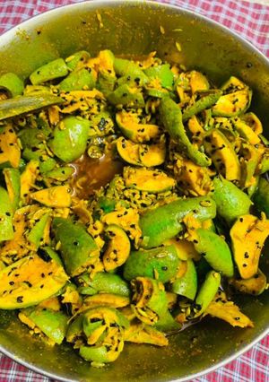 A picture of Aam ka achar.