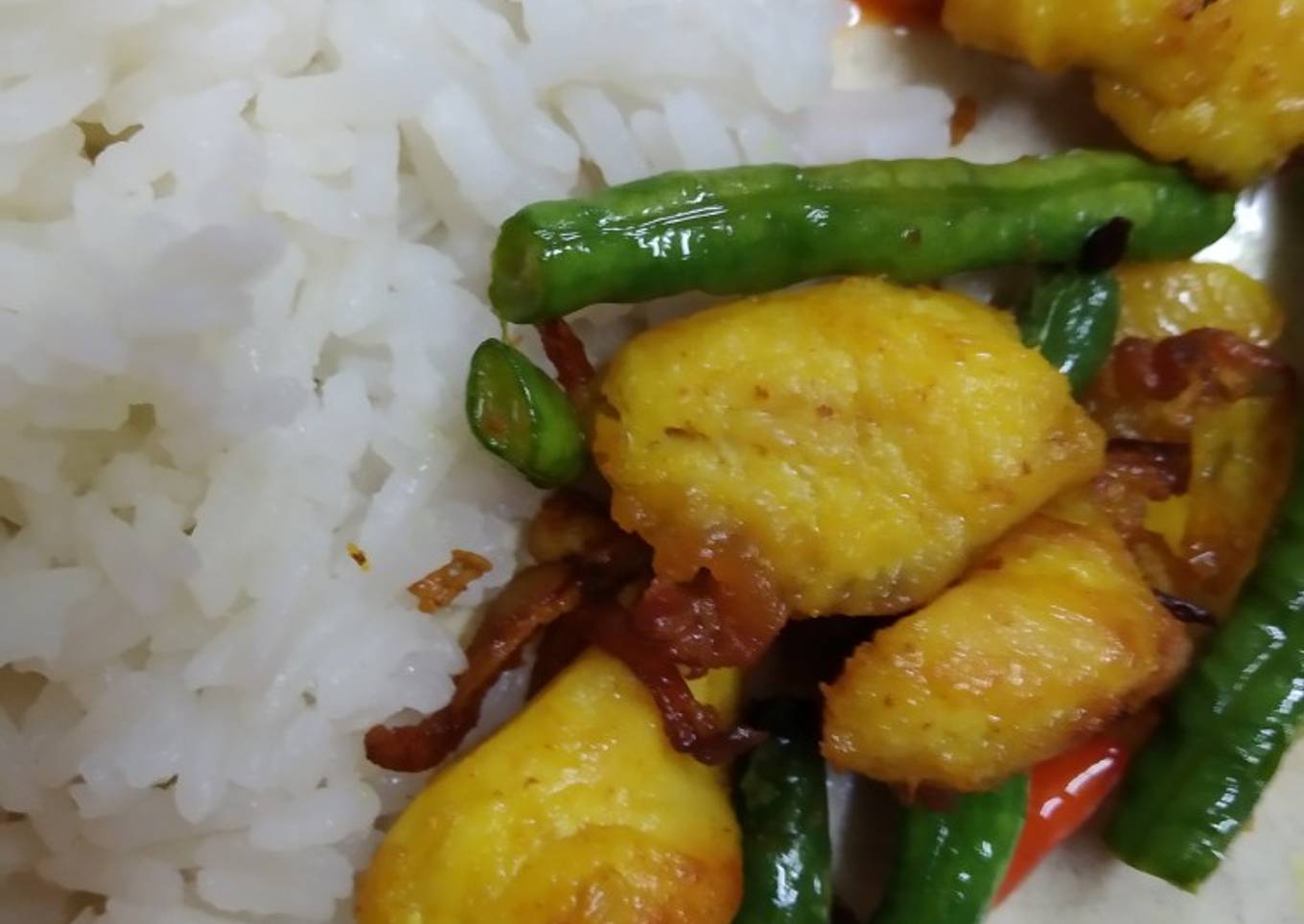 Ayam Goreng Kunyit