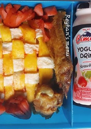 Foto resep Bekal anak nasi goreng telor anyam