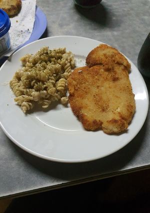 Una foto de Fideos con salsa blanca (crema cocinada)