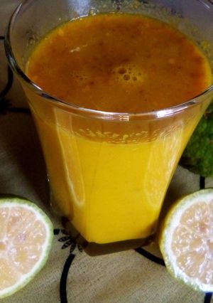 A picture of Turmeric Ginger and lemon juice.