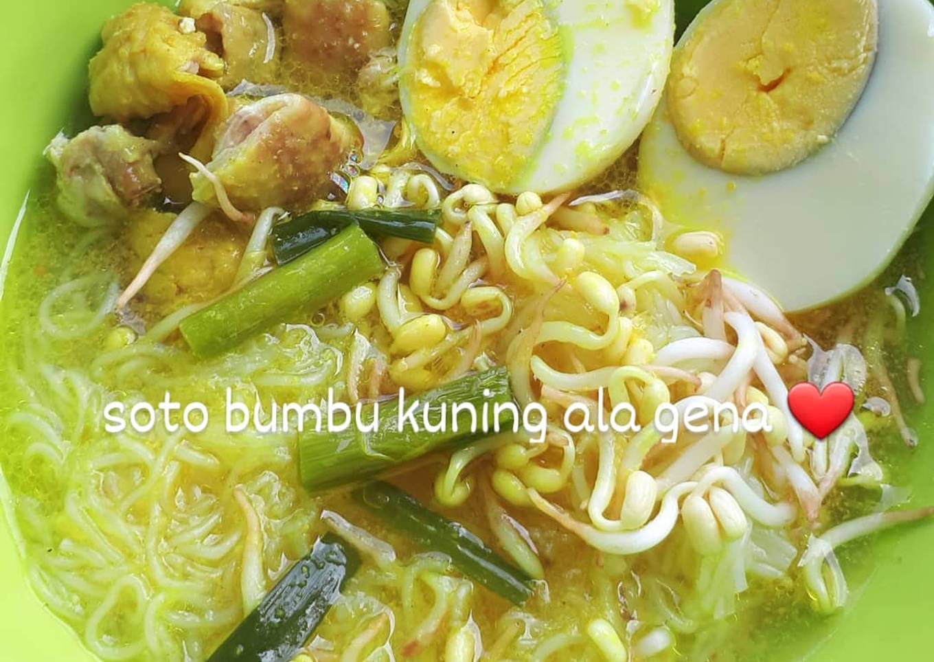 Soto ayam kuah kuning tanpa santan