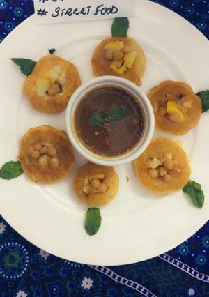 A picture of Pani puri.