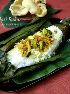 Foto resep Nasi Bakar Ayam Suwir Pedas