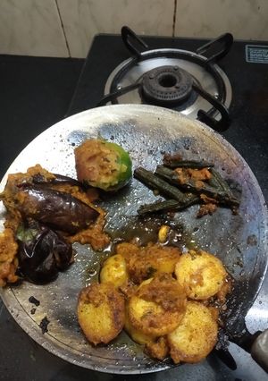 तवा फ्राई वेजिटेबल (Tawa fry vegetable recipe in hindi) रेसिपी मुख्य फोटो