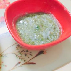 A picture of Simple green chilli chutney.