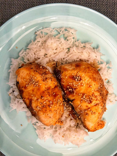 Una foto de Salmón teriyaki en freidora de aire