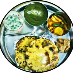 A picture of Makki ki roti.