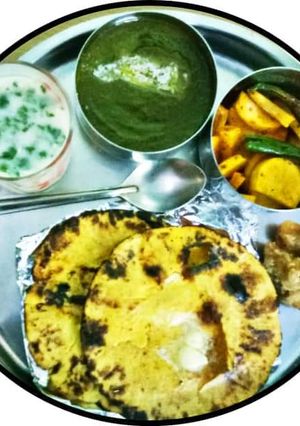 A picture of Makki ki roti.