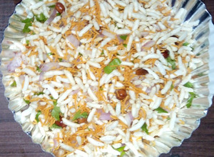 A picture of Muri mixture - Andhra Bhel Puri.