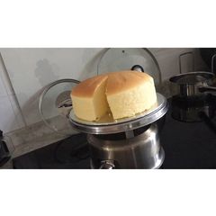 A picture of Japanese Cheesecake.