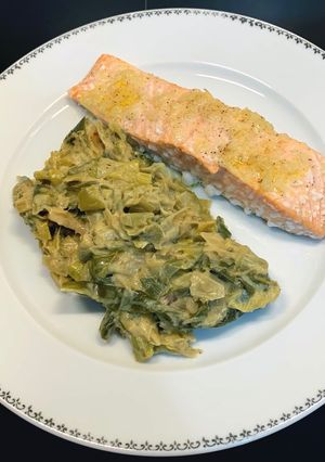 Une photo de Pavé de saumon & fondue de poireaux