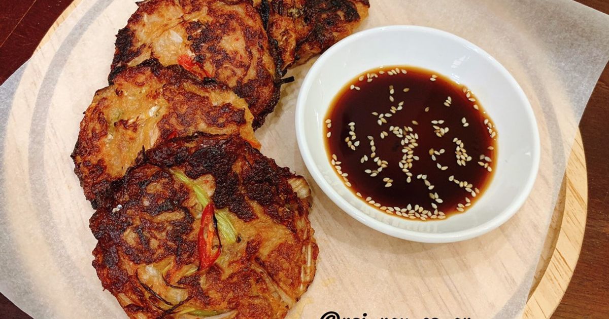 Cách Làm Món Bánh Rán Cá Ngừ Hộp Chamchijeon Hàn Quốc của Vi Nguyen ...