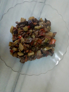 A picture of Musaqaea(veggies and meat).