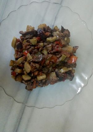 A picture of Musaqaea(veggies and meat).