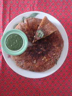 મિક્સ વેજ હાંડવો (Mix Veg Handvo Recipe in Gujarati) રેસીપી મુખ્ય ફોટો