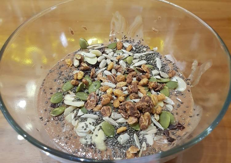 Resep Banana Creamy Yummy Smoothies Bowl yang Enak