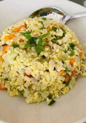 Hình của món Cơm xúp lơ (bông cải) - cơm chiên Dương Châu chay.