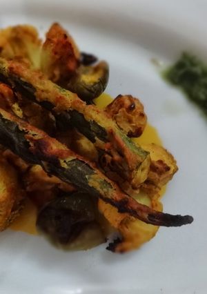 A picture of Tandoori Cauliflower and Okhra.