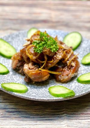 Hình của món Gà Kho Gừng.