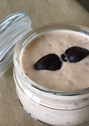 Une photo de Sauce rose aux agrumes,fromage blanc et basilic pourpre